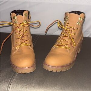 Tan Lace Up Boots with Rugged Sole and Padded Collar